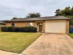 Building Photo - 5316 Prince Dr