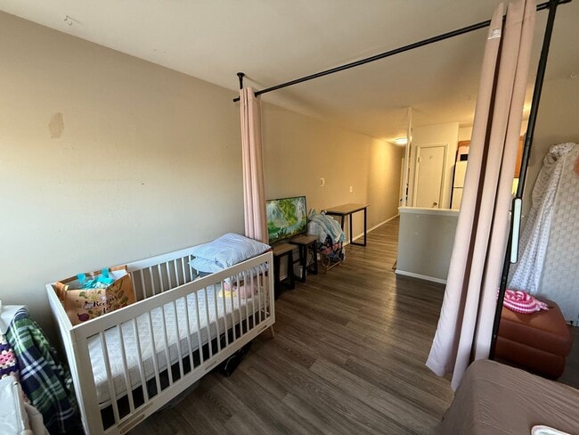 Interior Photo - 3069 Oakland