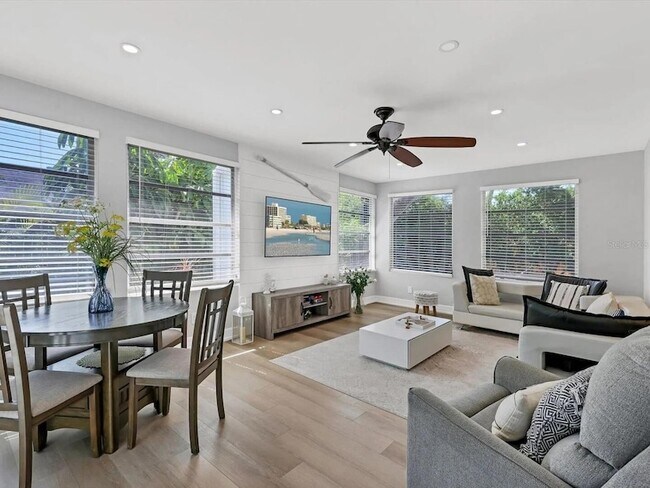 Foto del edificio - 2428 Whippoorwill Cir