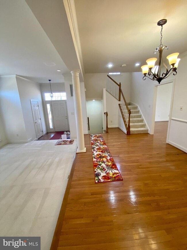 Building Photo - 2701 Chanbourne Way