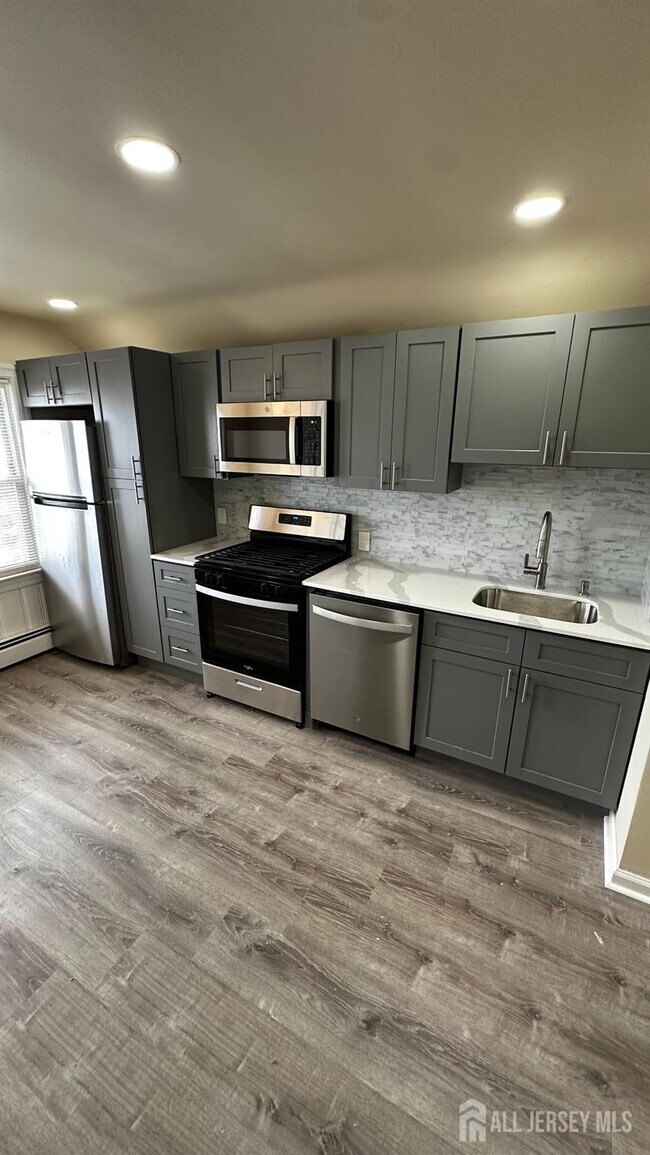 Foto del edificio - 6 Field Rd