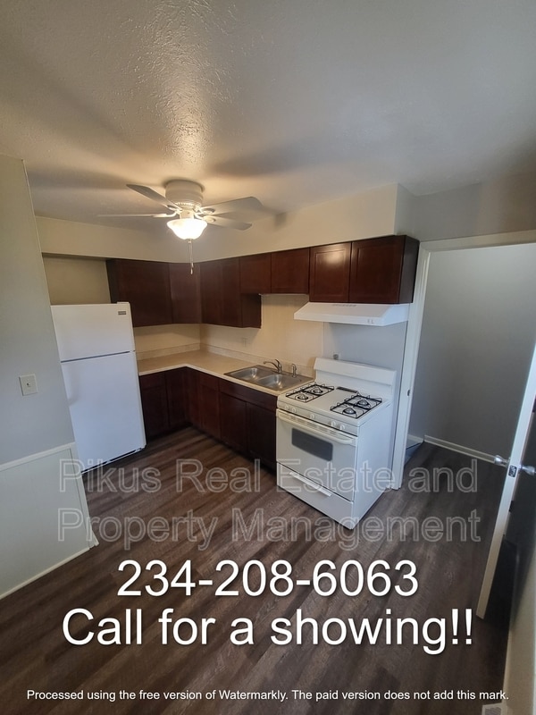 Building Photo - 3639 Albrecht Ave