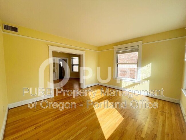 Foto del edificio - 2167 SW Yamhill St