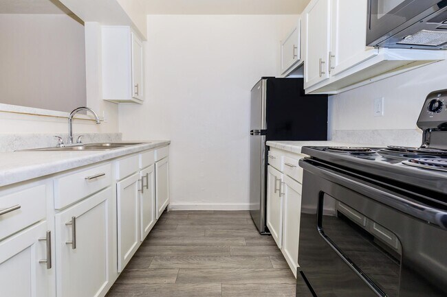 Foto del edificio - Mission Creek Apartments