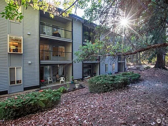 Foto del edificio - Updated 2 Bedroom Oakbrook Condo