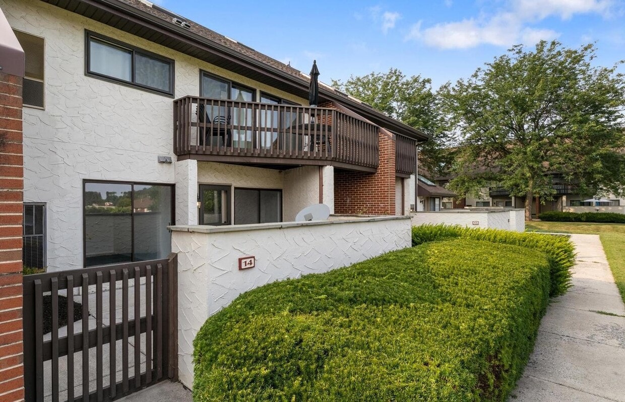 Foto principal - 680 Geneva Dr