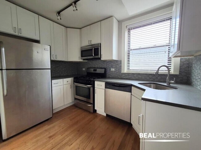 Foto del edificio - 1 bedroom in CHICAGO IL 60647