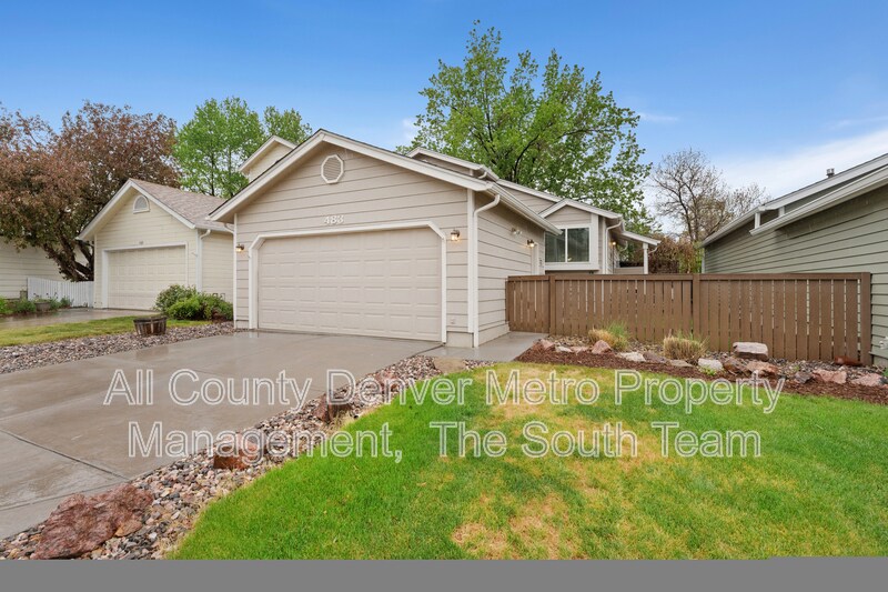 Primary Photo - 483 E Arden Cir