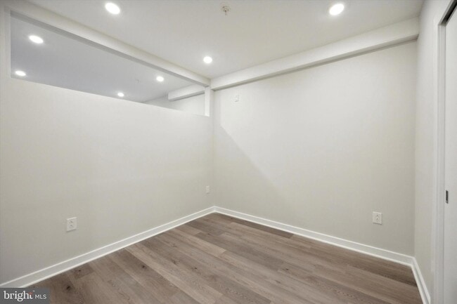 Foto del edificio - 3449 Scotts Ln