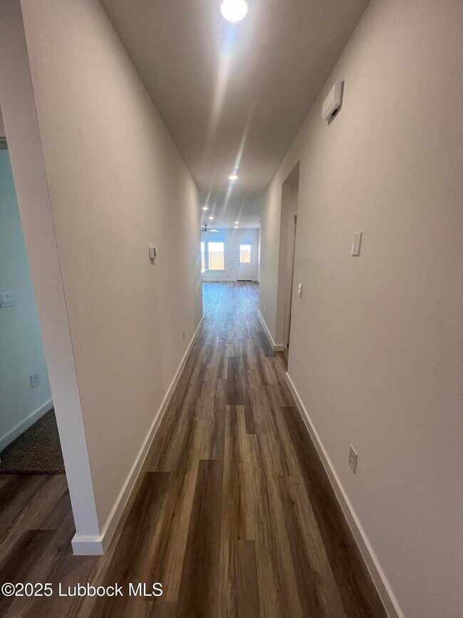 Foto del edificio - 617 E 14th St