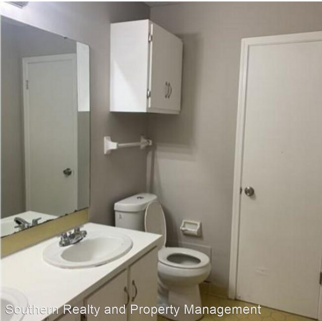 Foto del edificio - 4 br, 1.5 bath House - 3919 Woodley Road