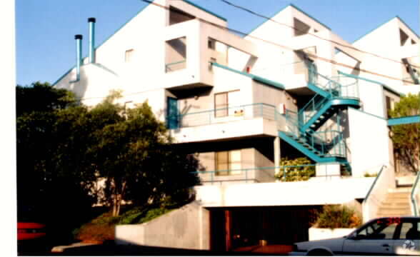 Building Photo - 1053 Euclid Ave