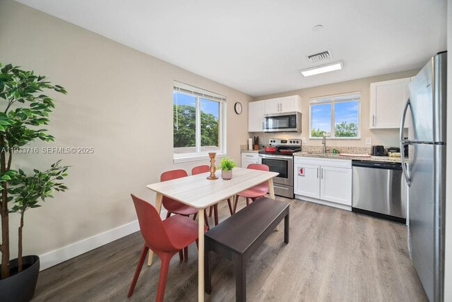 Foto del edificio - 2311 Scott St