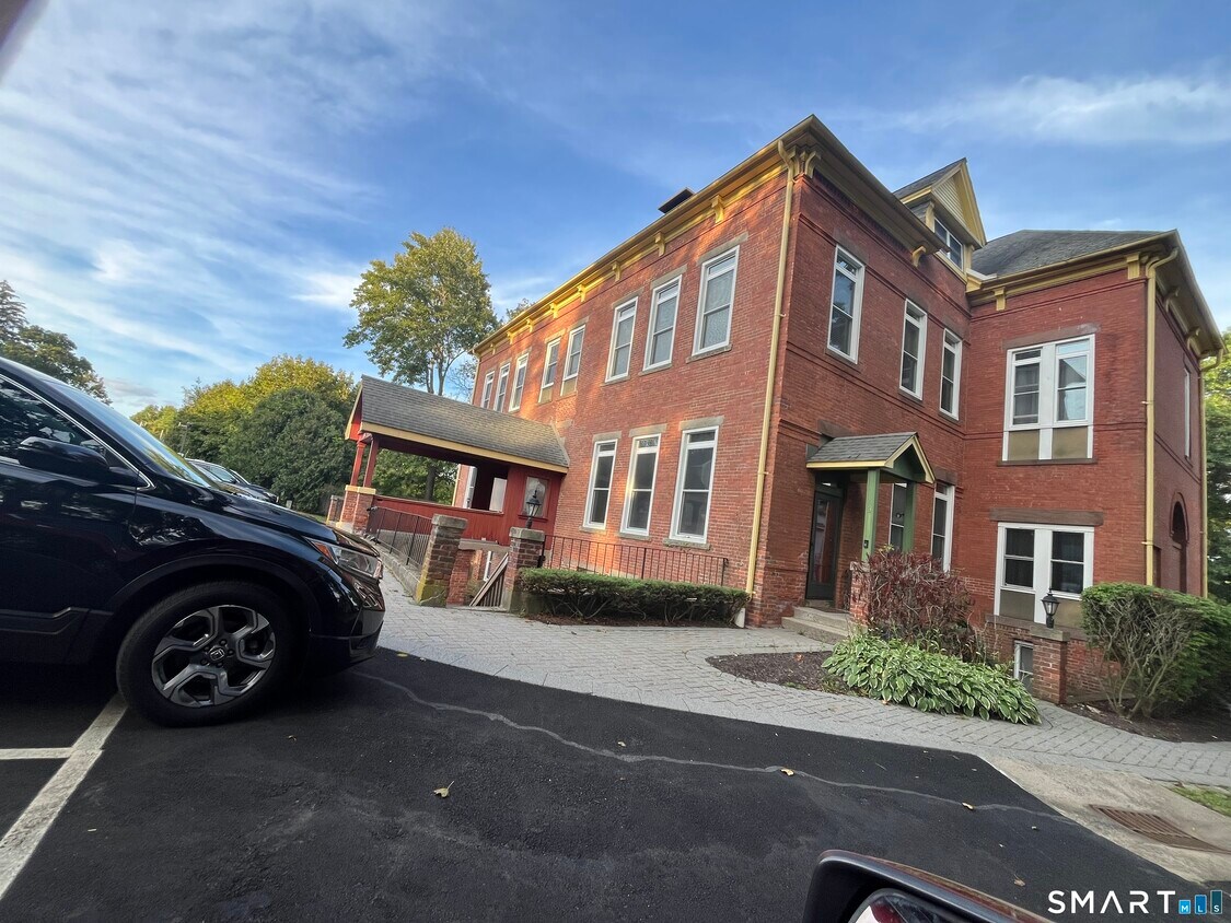 Foto del edificio - 58 Woodley Ct