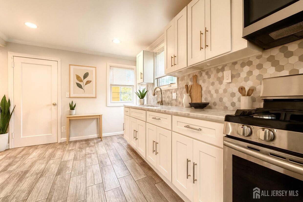 Foto principal - 152 Maple Ave