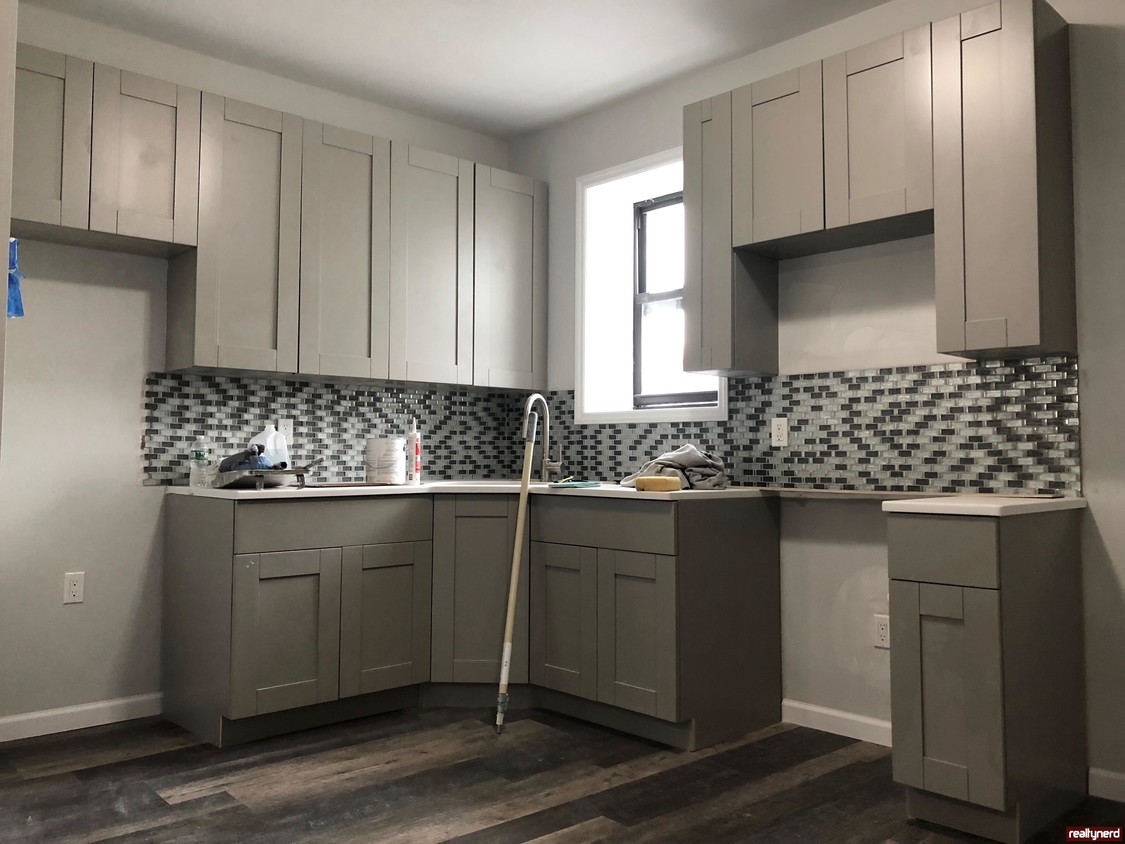 Foto principal - 576 3rd Ave