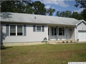 Building Photo - 328 Raymond Rd