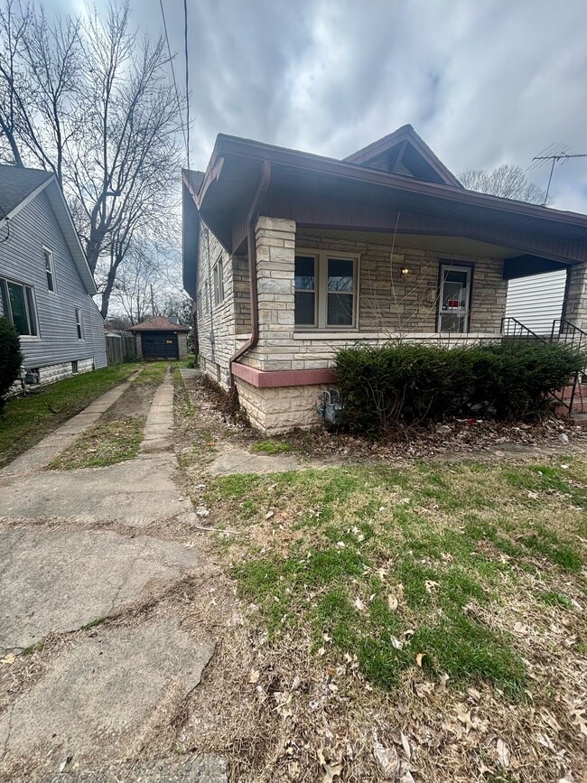 Photo - 1310 Earl Ave House