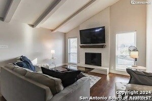 Foto del edificio - 105 Gladiola Ln