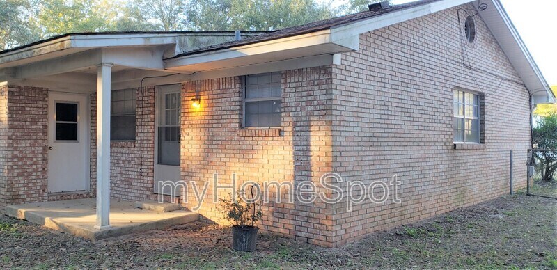 Building Photo - 4611 Saufley Field Rd