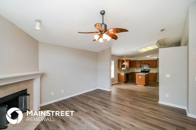 Foto del edificio - 1521 Ashleigh St