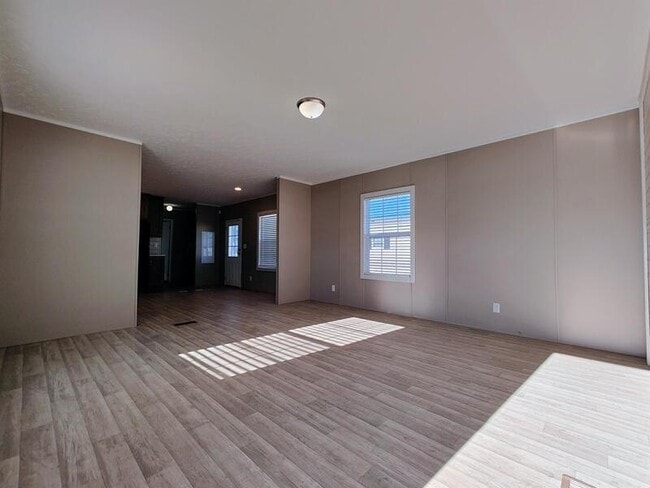 Building Photo - 4609 Rainbow Ln