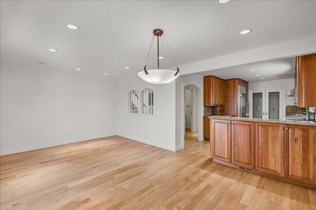 Foto del edificio - Beautiful 3 bed 2.5 bath townhome in Millbrae