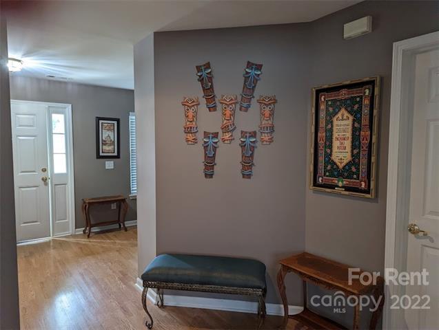 Building Photo - 4003 Edgeview Dr
