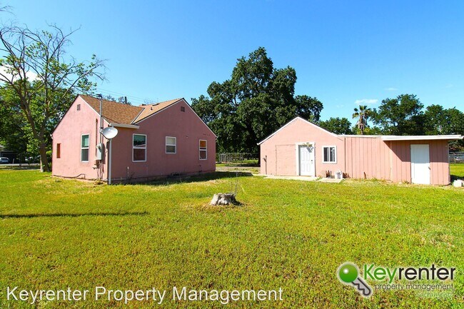Building Photo - 2 br, 1 bath House - 6028 Rio Linda Blvd