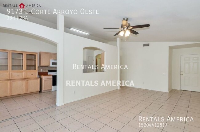 Foto del edificio - SPECIAL PRICING for this East side gem
