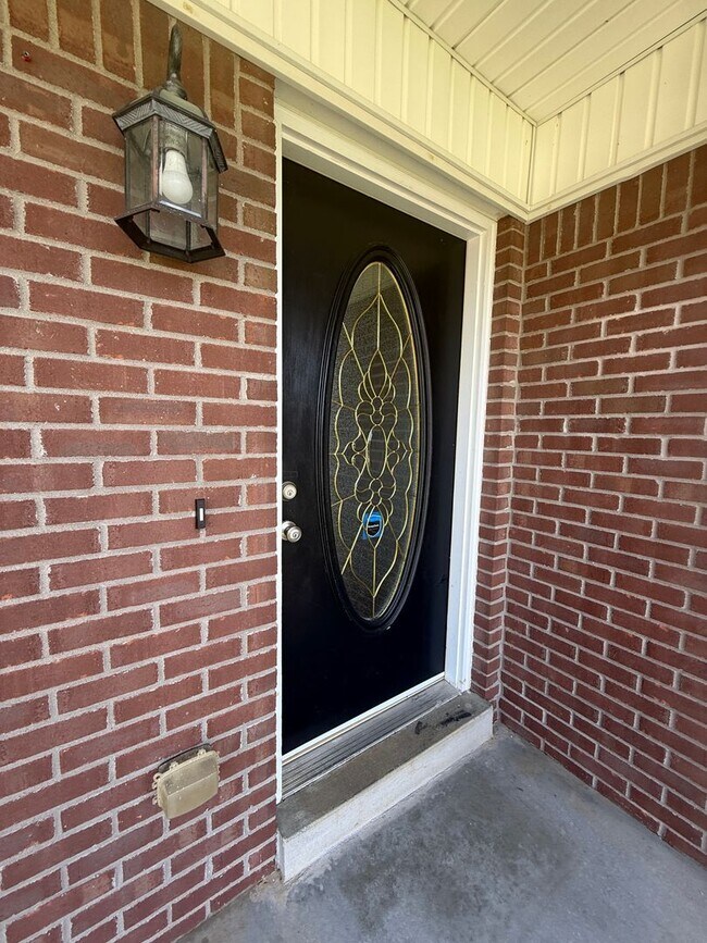 Foto del edificio - 762 John Austin Ln