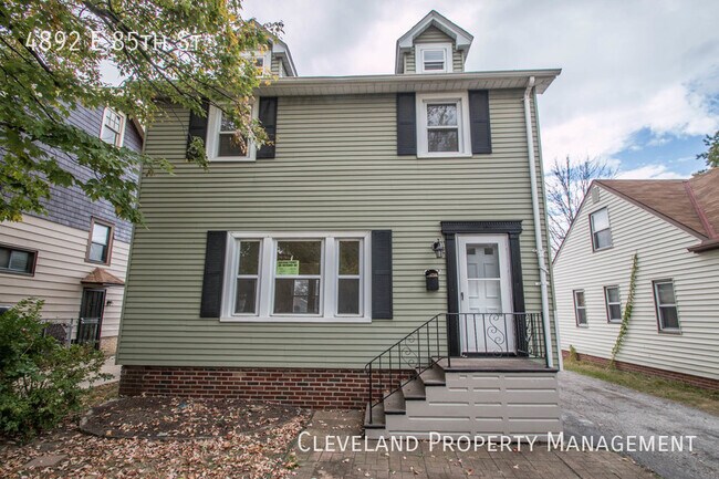 Foto del edificio - Wonderfully Renovated Colonial
