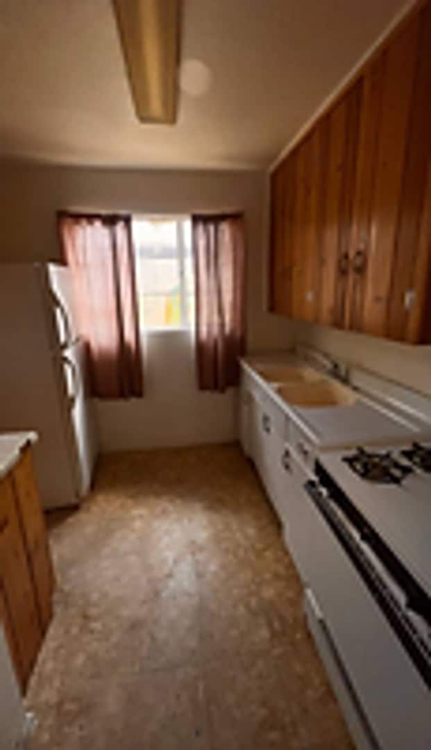 Building Photo - 731 W University Dr