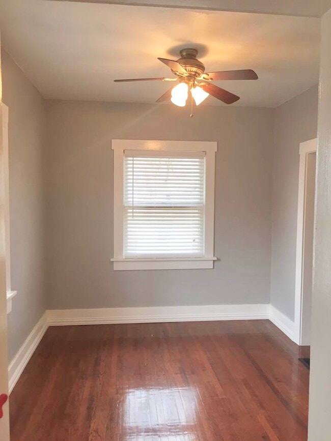 Dining room - 2812 NW 15th St