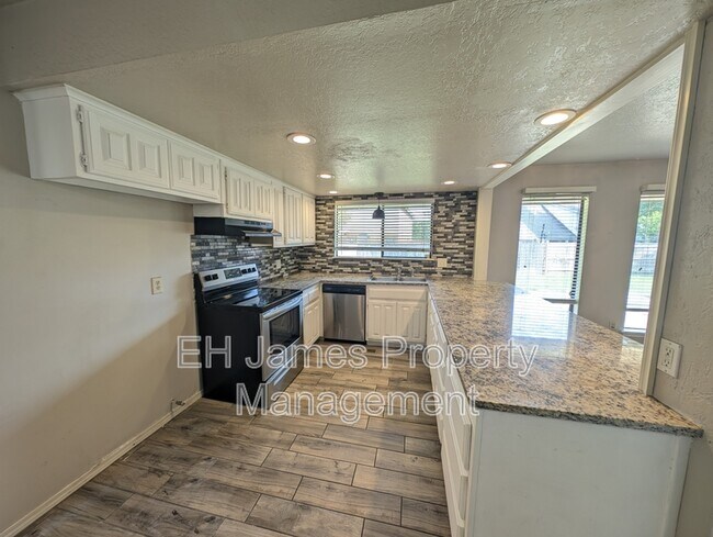 Foto del edificio - 8440 E 64th Pl