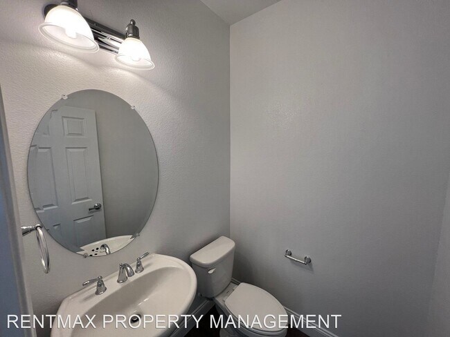 Foto del edificio - 4 br, 2.5 bath House - 7089 W STEELE CANYON