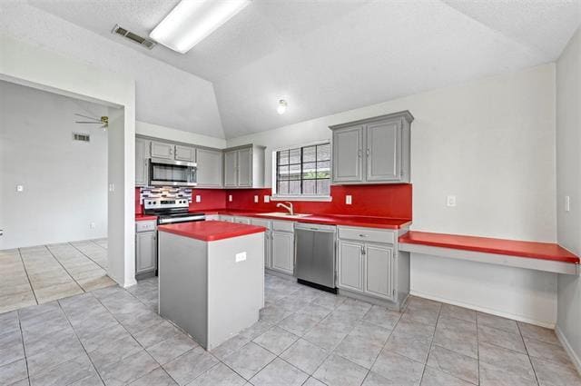 Foto del edificio - 2338 Stillwater Dr