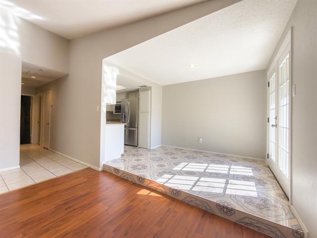 Building Photo - 6646 E Lovers Ln