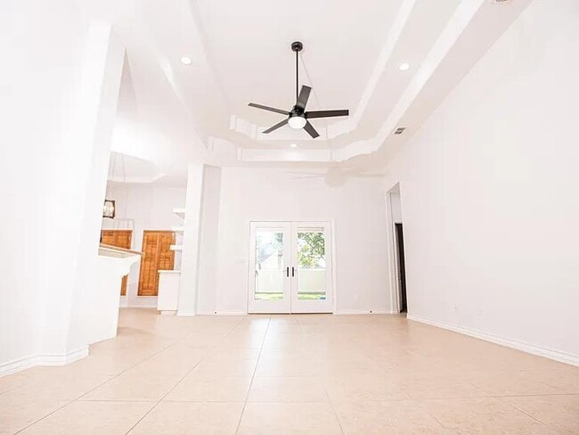 Foto del edificio - 1616 Sebastian Dr