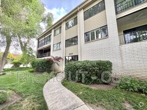 Building Photo - 2510 S Elizabeth St