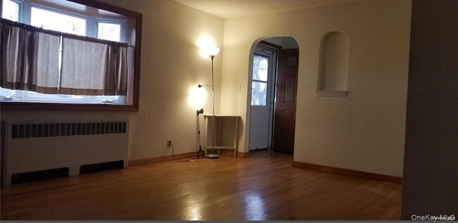 Building Photo - 211 Brown St