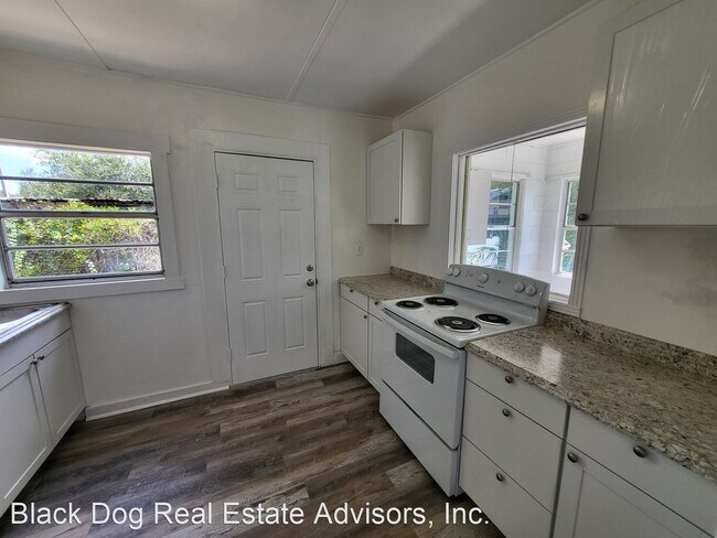 Building Photo - 2 br, 1 bath House - 1711 Bates Ave