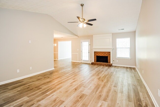 Building Photo - 2816 Golden Club Bend