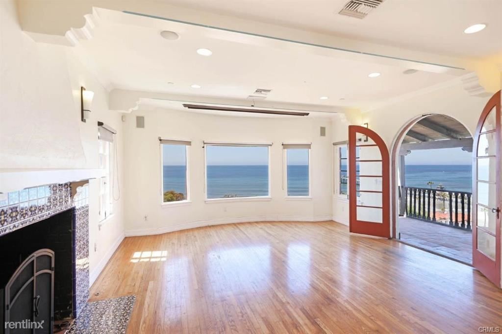 Foto principal - 3 br, 3 bath Triplex - 402 Pasadena Ct # A
