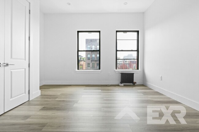 Foto del edificio - 641 St Marks Ave