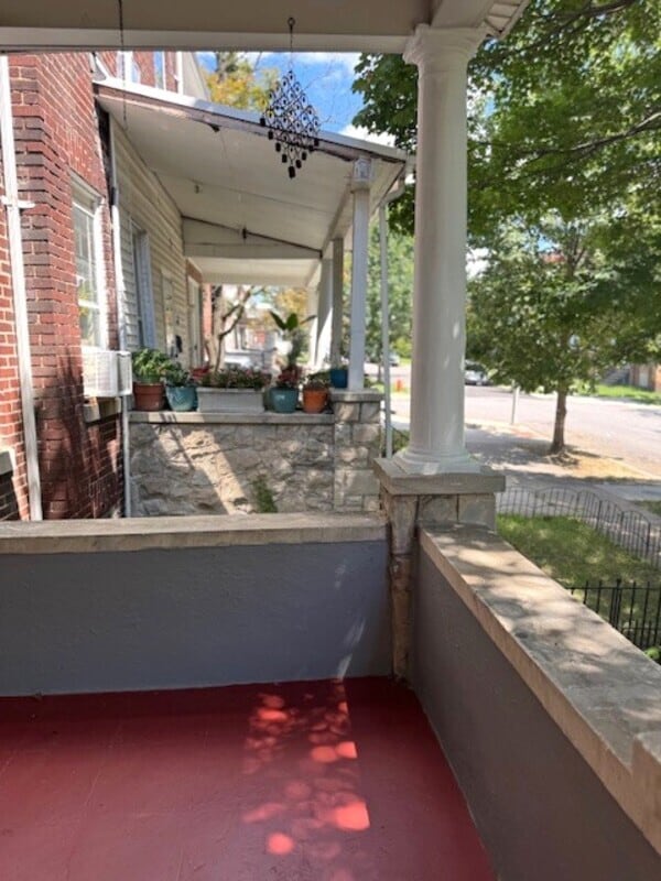 Building Photo - 2216 Whittier Ave