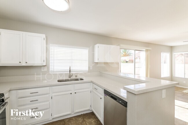 Building Photo - 1711 Toltec Cir