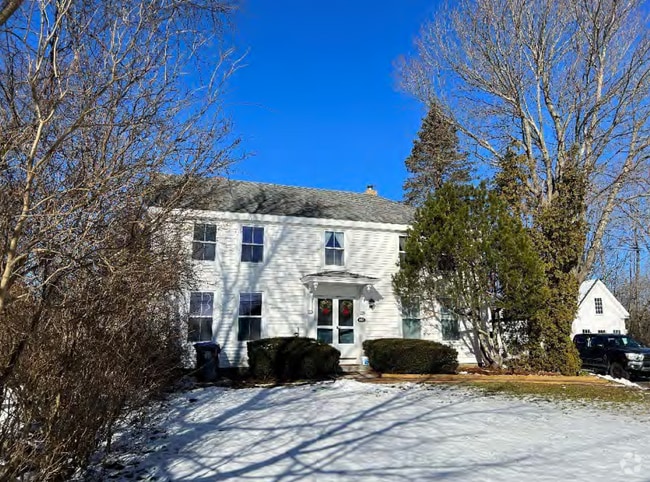 Building Photo - 106 Emerson Ave