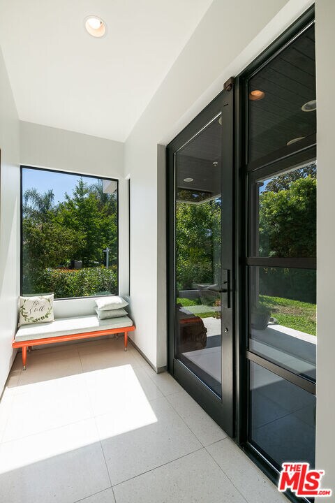 Foto del edificio - 4233 Shadyglade Ave