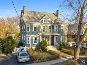 Building Photo - 125 Anawan Ave